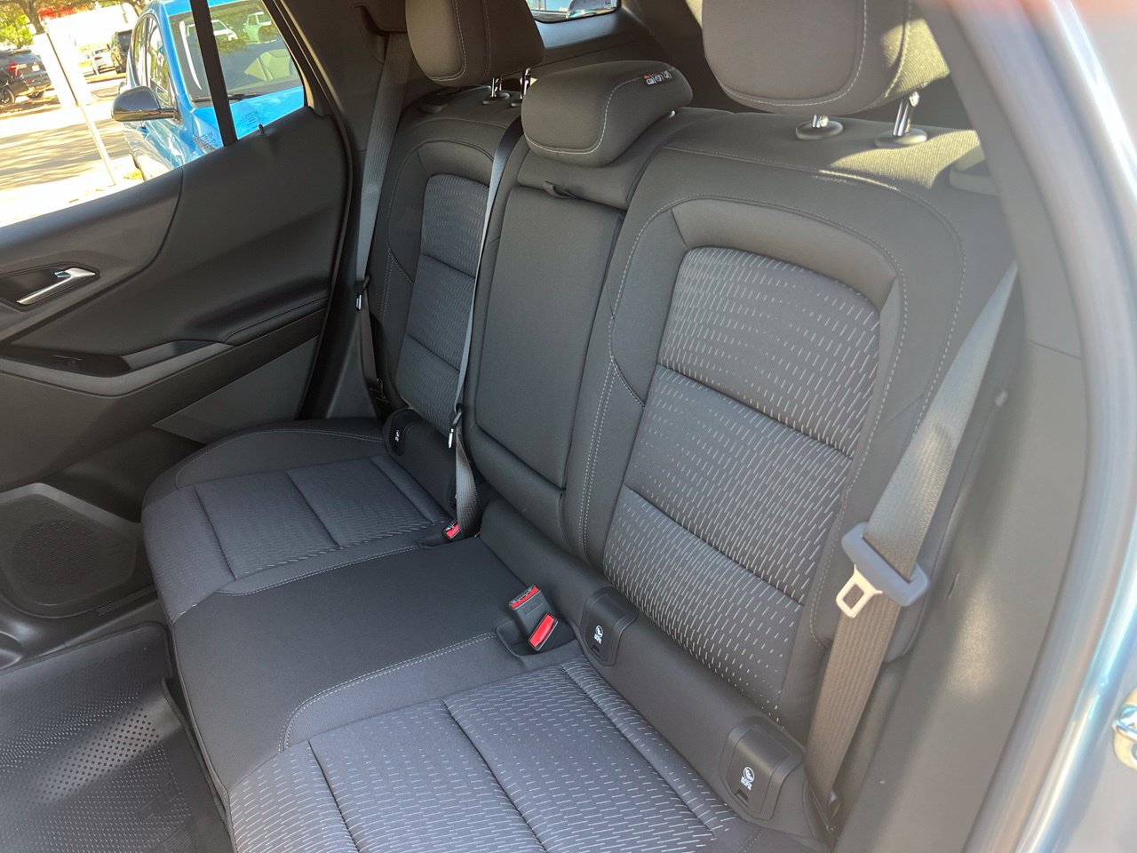 2027 Chevrolet Equinox LT, photo 25
