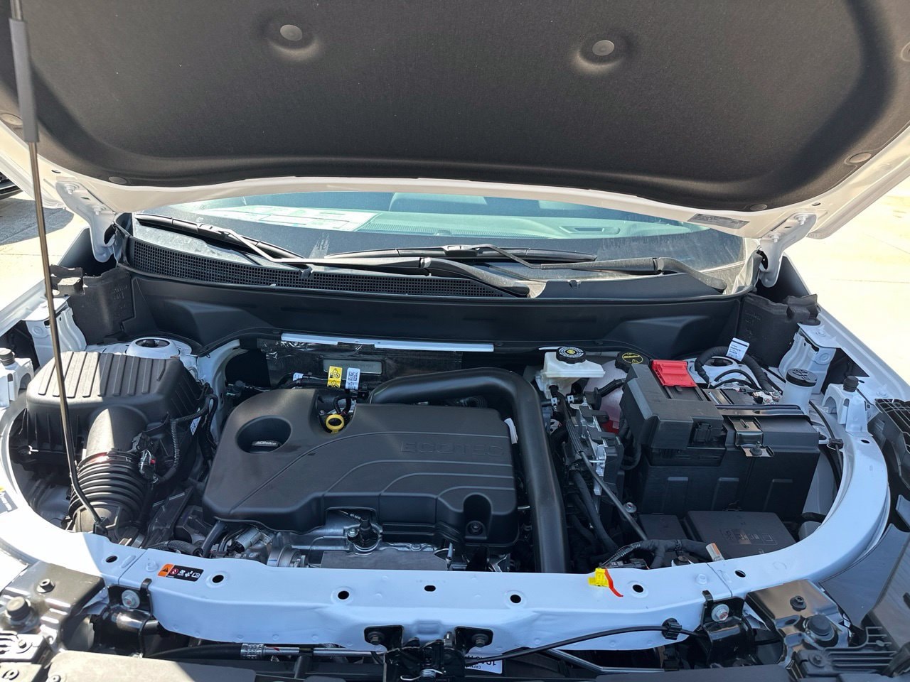 2027 Chevrolet Equinox LT, photo 24