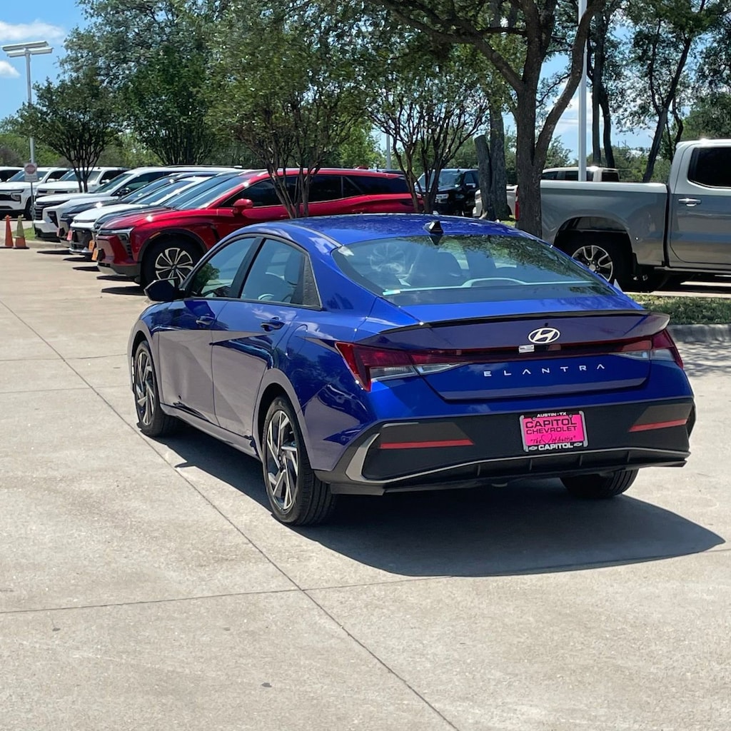Used 2025 Hyundai Elantra SEL Sport Sedan