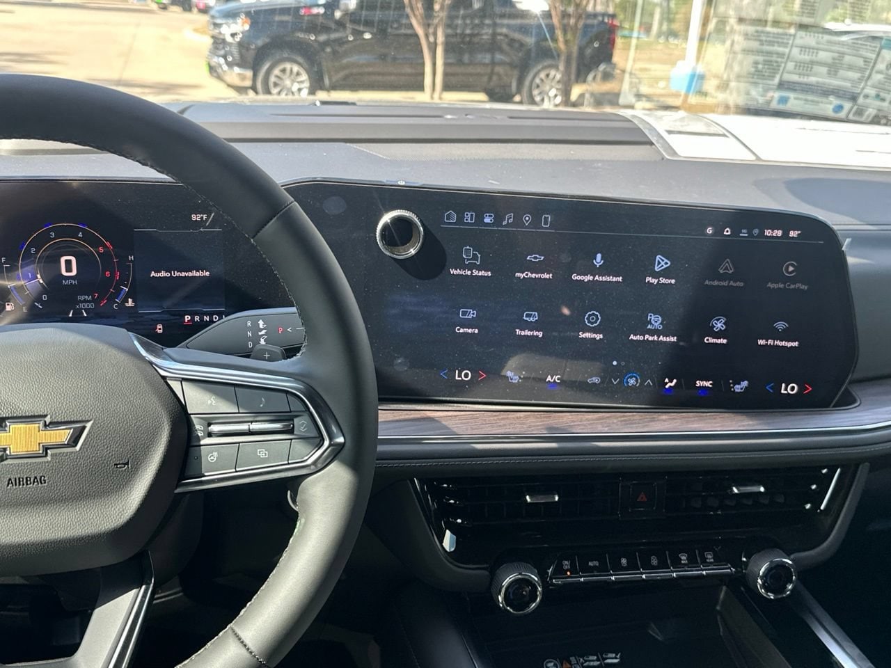 2026 Chevrolet Suburban LT, photo 18
