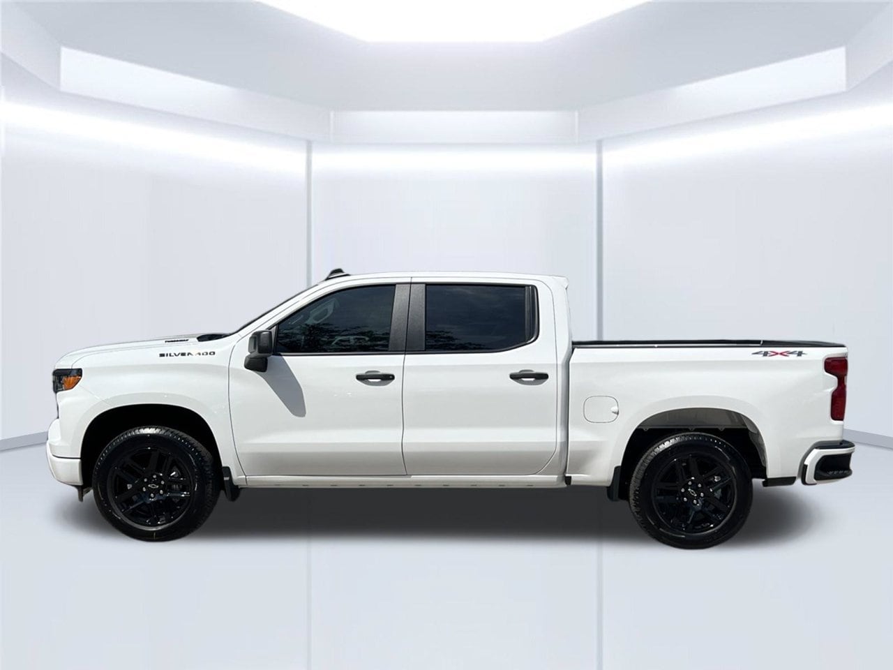 2026 Chevrolet Silverado 1500 Custom - Photo 2