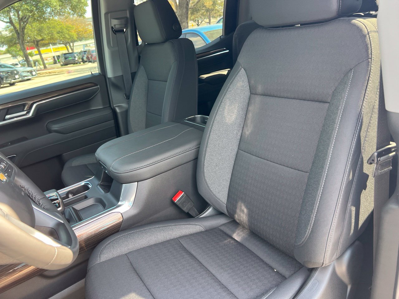 2026 Chevrolet Silverado 1500 LT - Photo 12