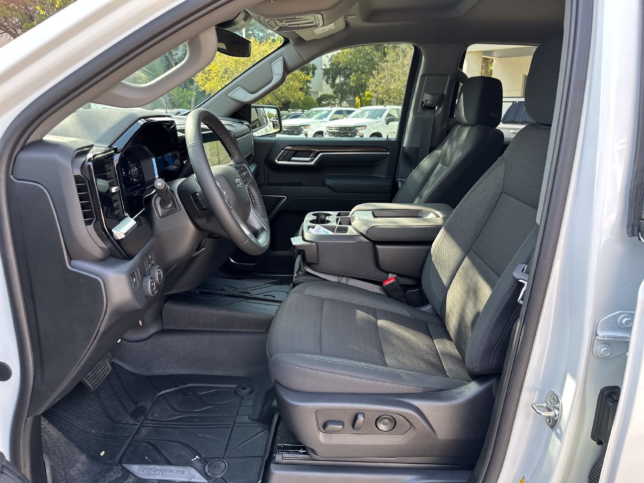 2026 Chevrolet Silverado 1500 RST - Photo 10