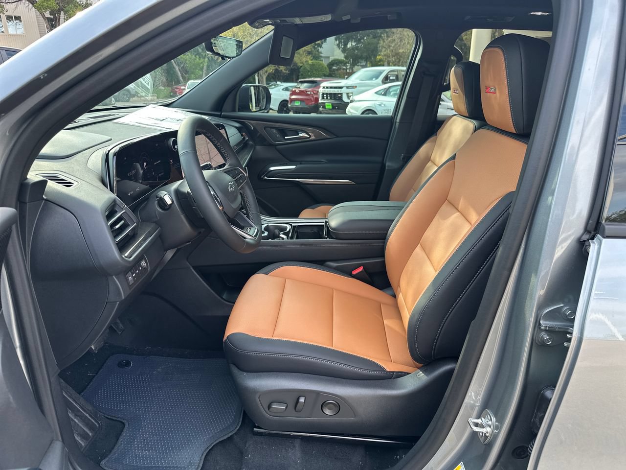 2027 Chevrolet Traverse Z71 SUV, photo 21