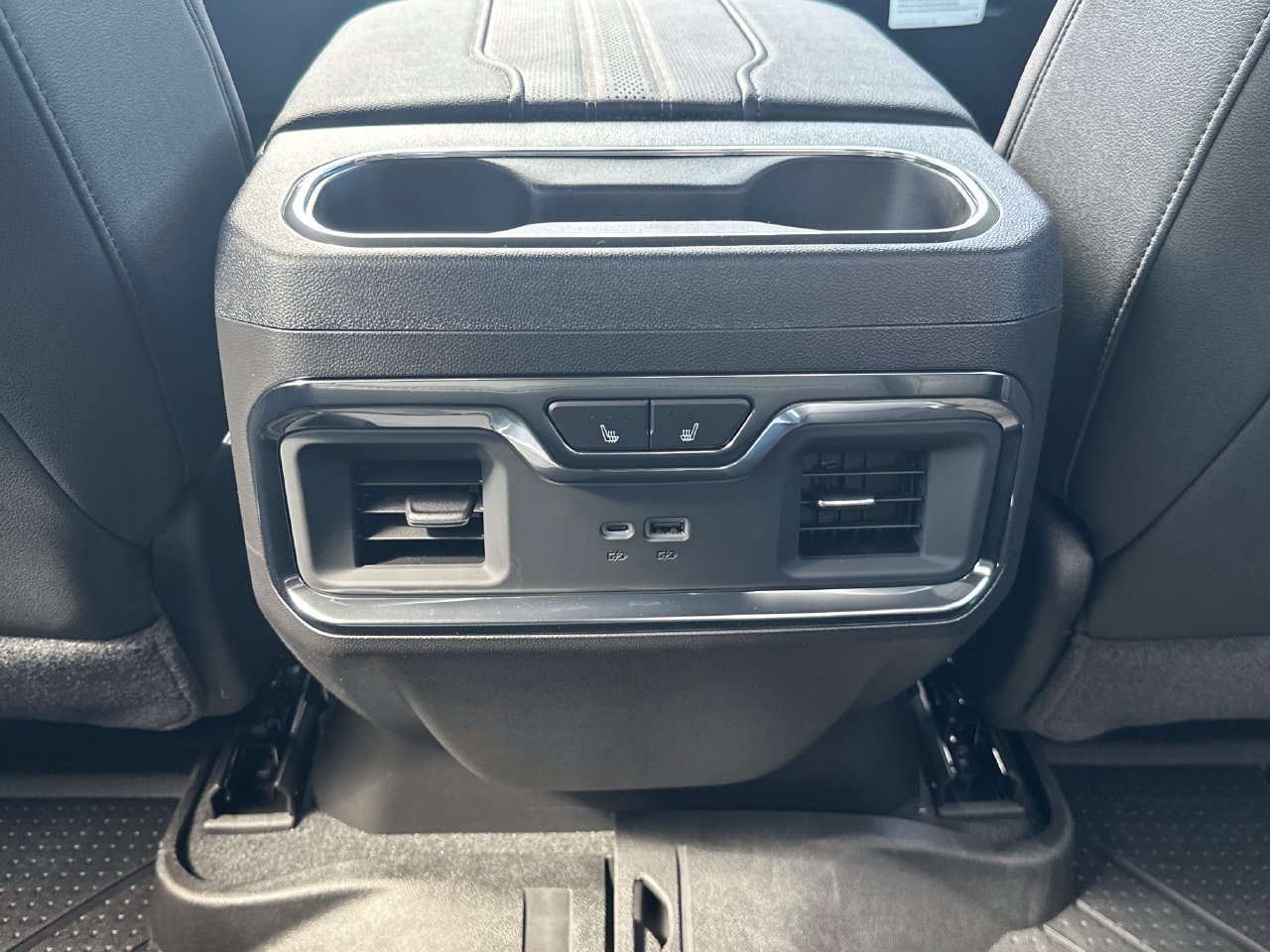 2026 Chevrolet Silverado 1500 High Country - Photo 27