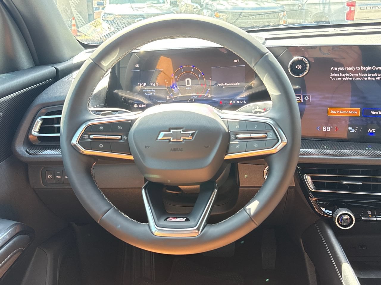 2027 Chevrolet Traverse Z71 SUV, photo 15