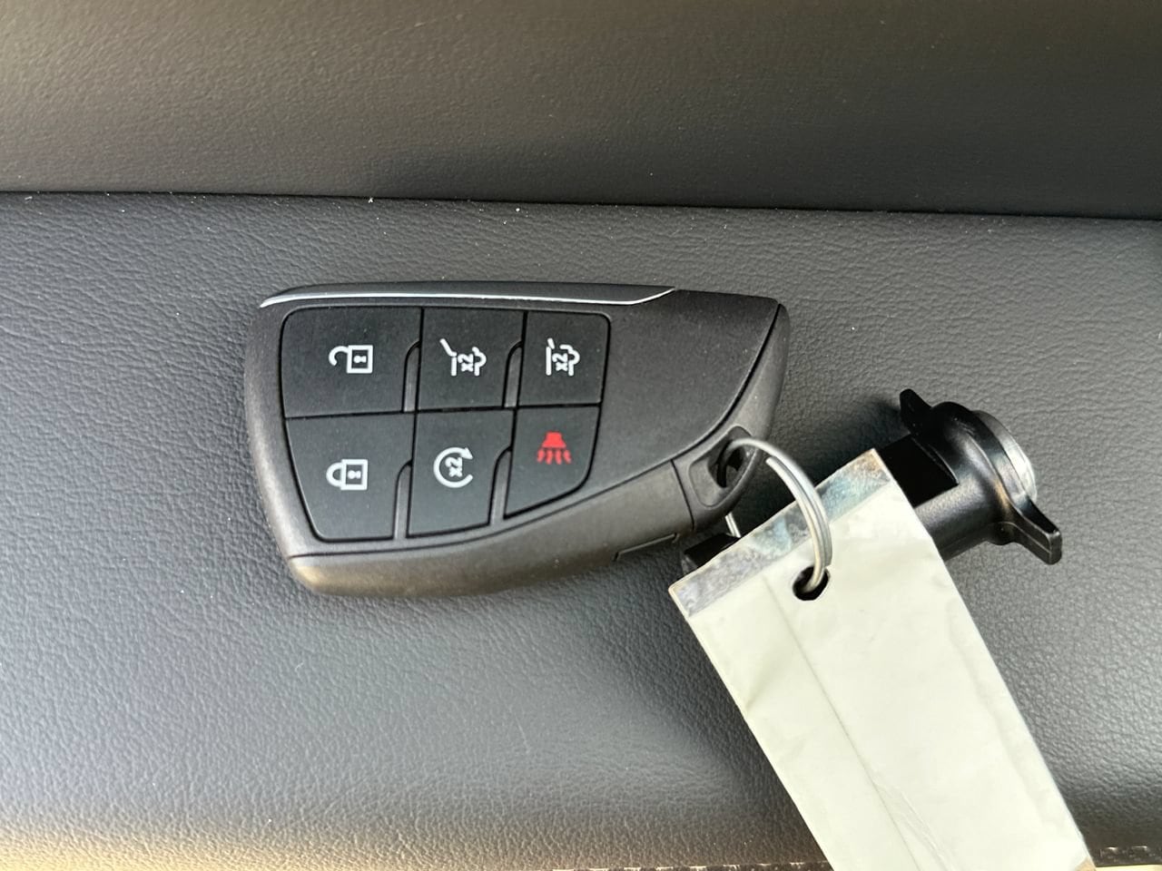 2026 Chevrolet Suburban High Country - Photo 30