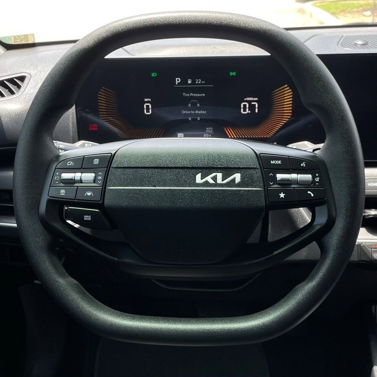 2025 Kia K4 LXS - Photo 12
