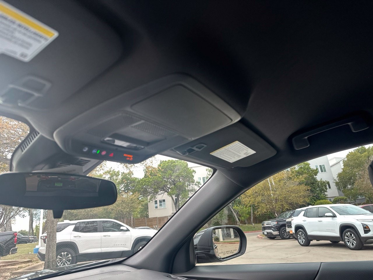 2027 Chevrolet Equinox LT - Photo 21