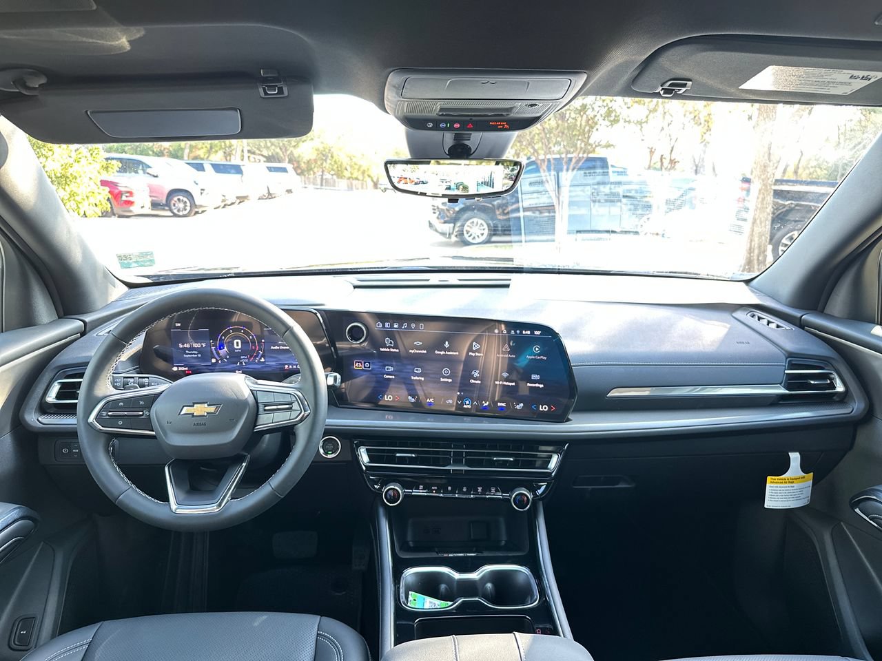 2027 Chevrolet Traverse LT, photo 12