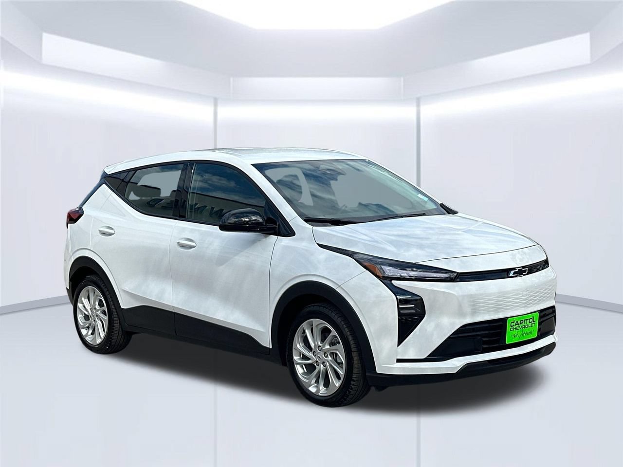 2027 Chevrolet Bolt LT - Photo 8