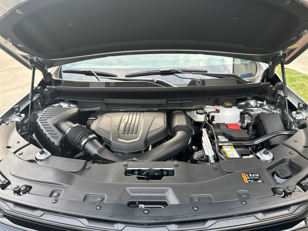 2027 Chevrolet Traverse LT SUV, photo 27