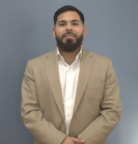 Staff member Marty Veliz from ID_e6d90c1d4bdc