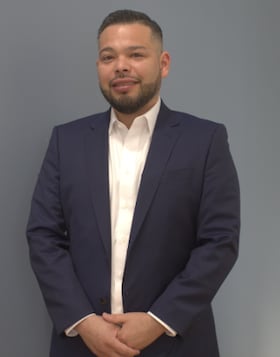 Staff member Luis Chavez from ID_e1b117a663f9