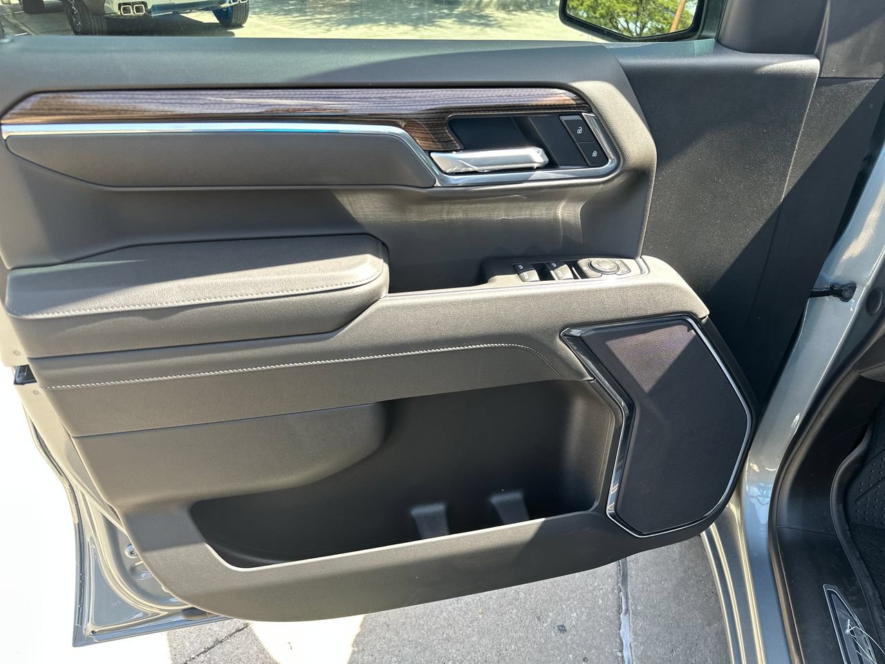 2026 Chevrolet Silverado 1500 LT Truck, photo 10