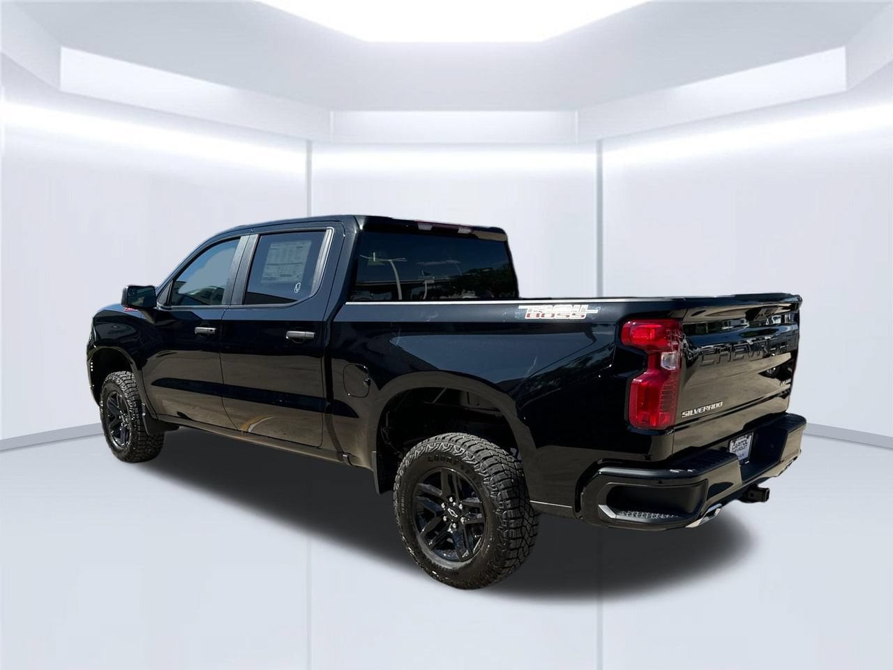 2026 Chevrolet Silverado 1500 Custom Trail Boss Truck, photo 3