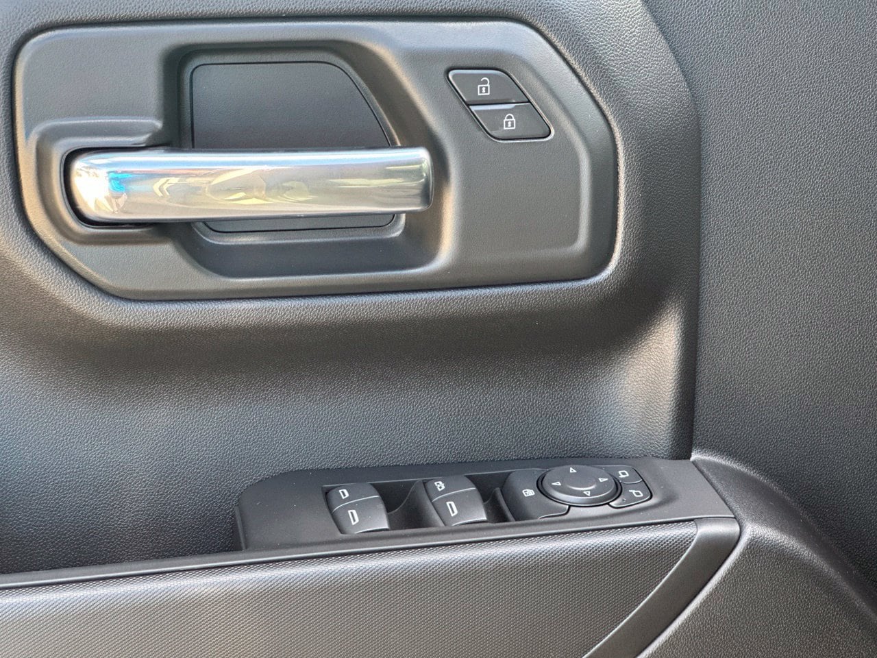 2026 Chevrolet Silverado 1500 Custom - Photo 11