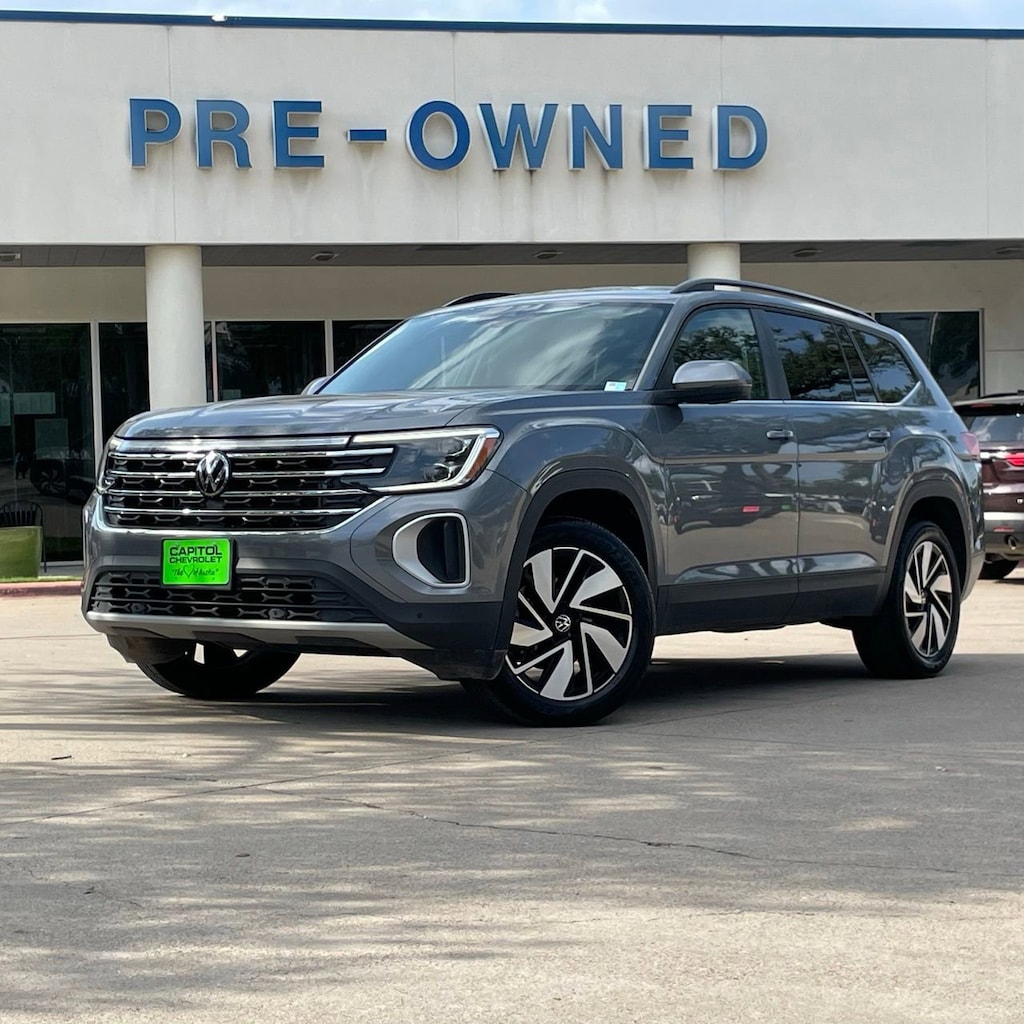 Used 2025 Volkswagen Atlas 2.0T SE w/Technology SUV