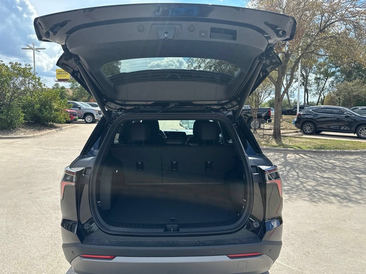 2027 Chevrolet Equinox LT, photo 28
