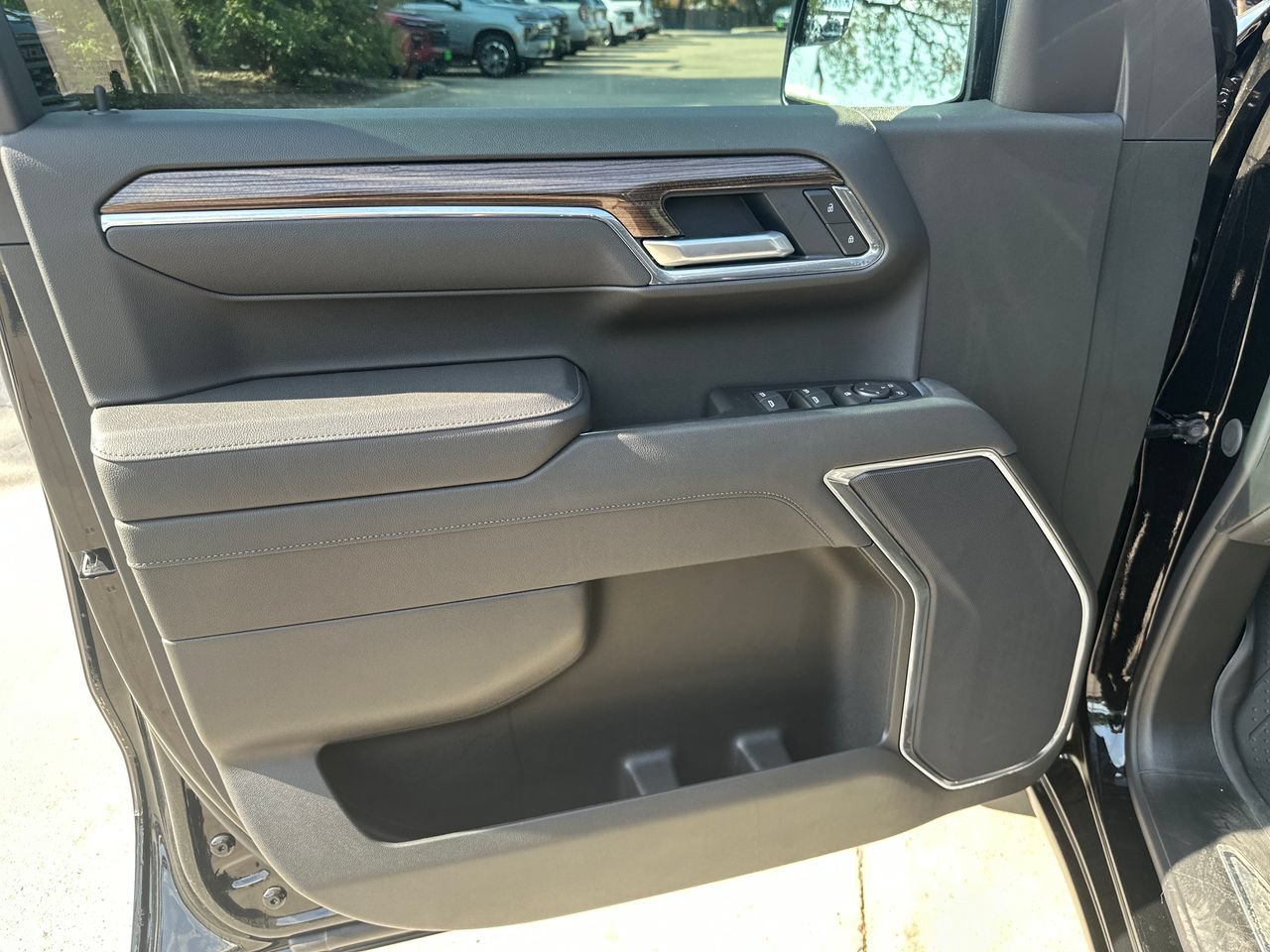 2026 Chevrolet Silverado 1500 LT Truck, photo 10
