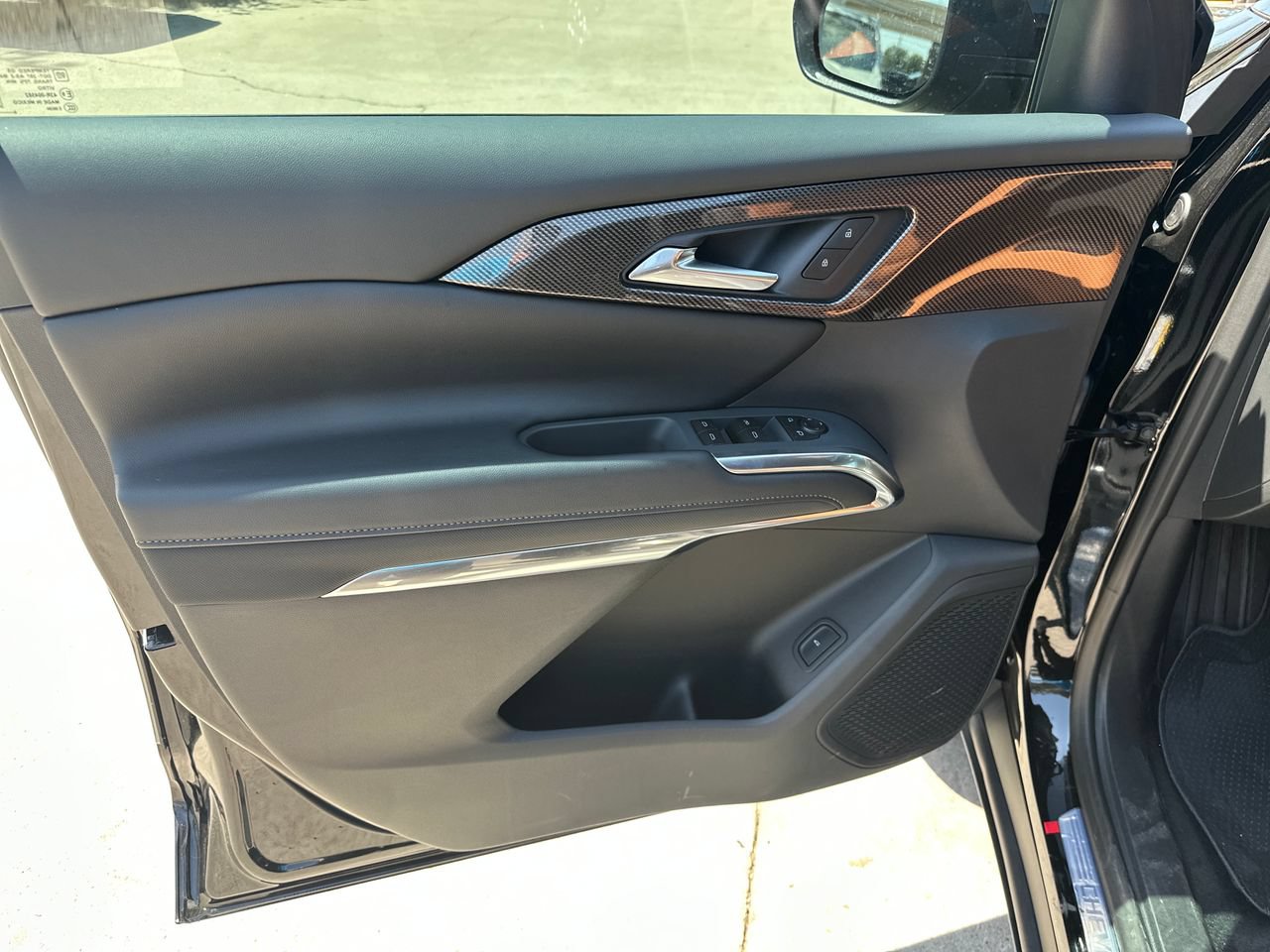 2027 Chevrolet Traverse Z71 SUV, photo 11