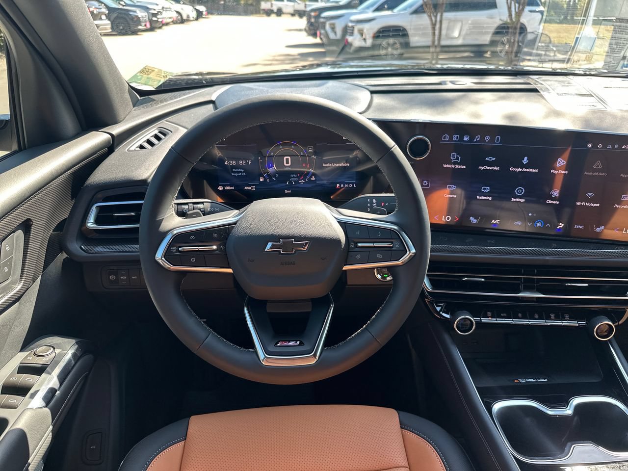 2027 Chevrolet Traverse Z71 - Photo 12