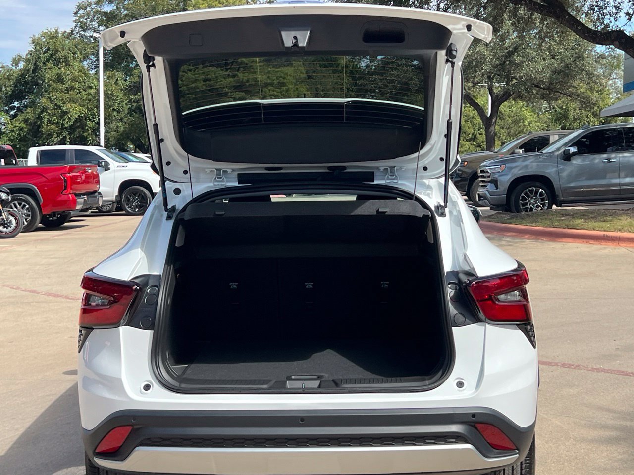 2026 Chevrolet Trax LT - Photo 22