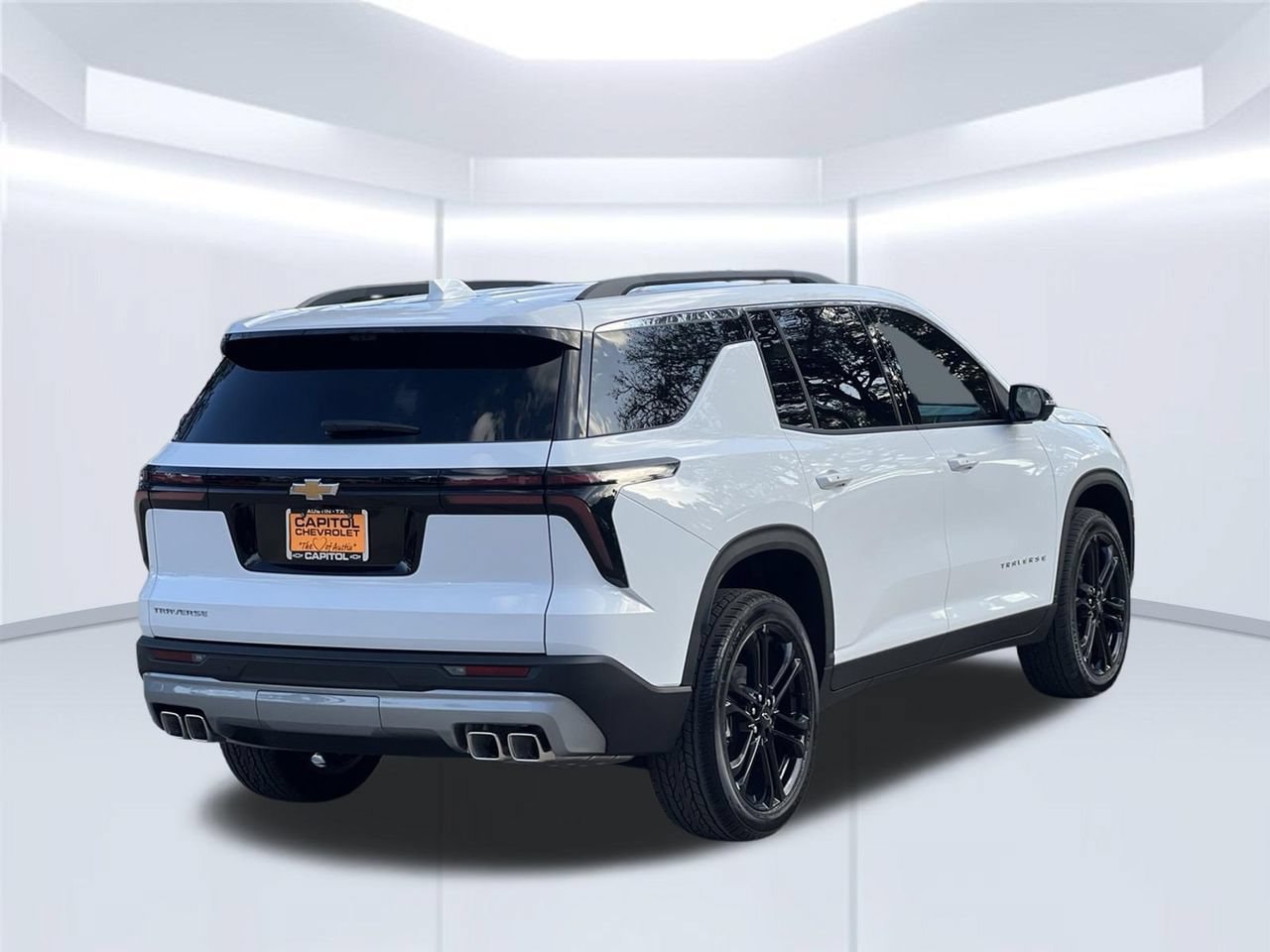 2027 Chevrolet Traverse LT SUV, photo 7