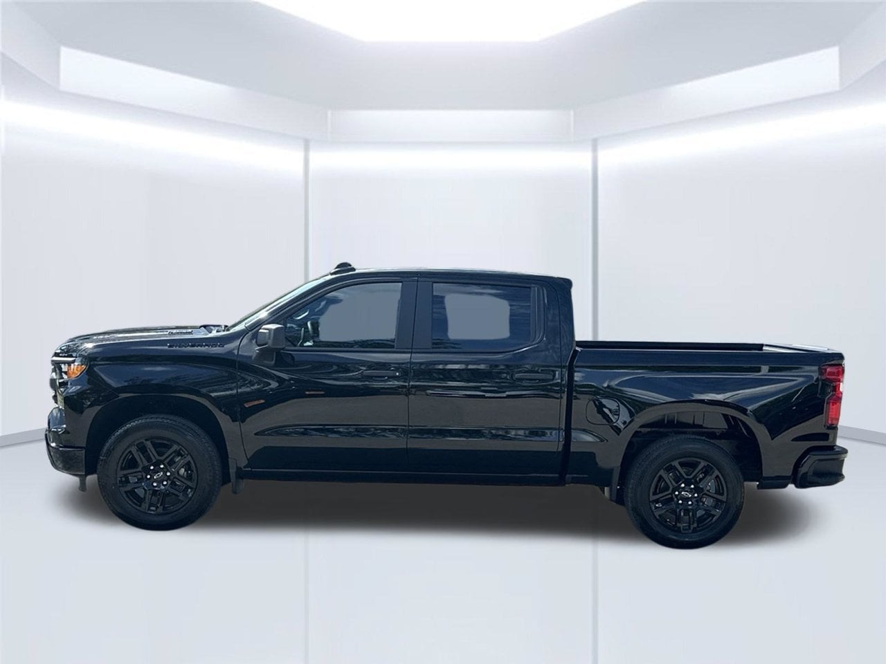 2026 Chevrolet Silverado 1500 Custom - Photo 2