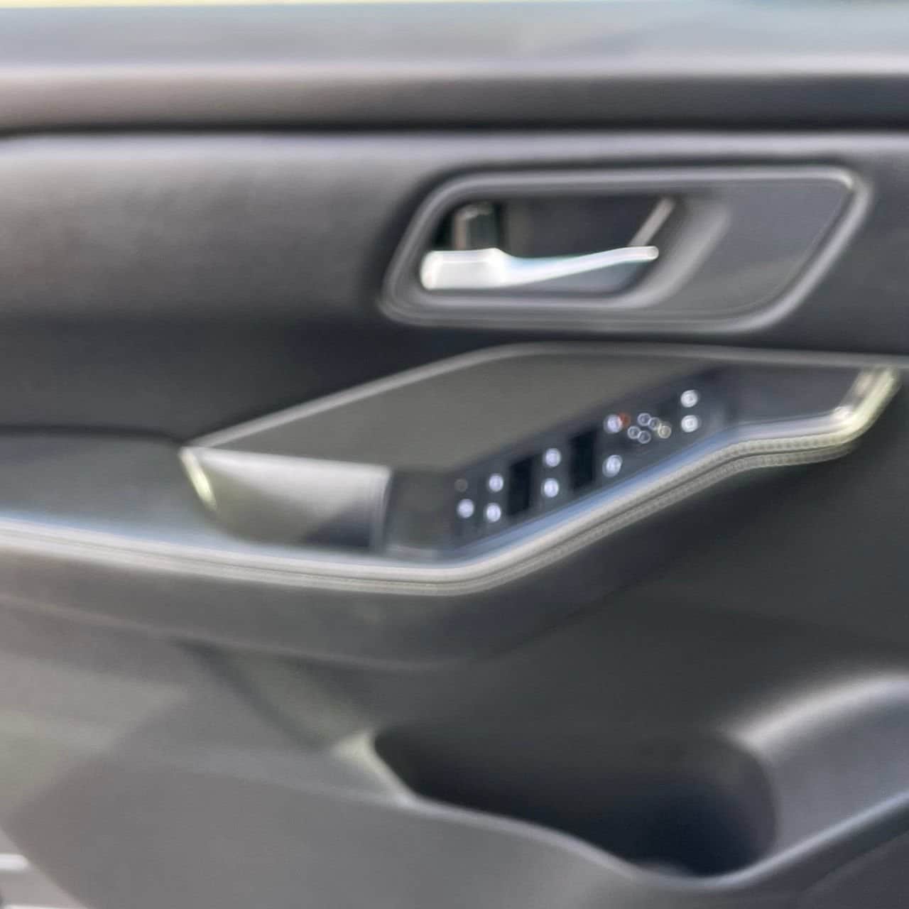 2025 Nissan Rogue SV - Photo 20