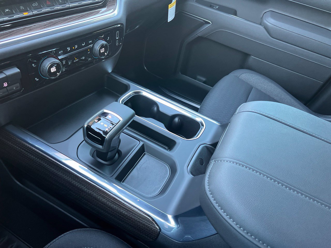 2026 Chevrolet Silverado 1500 LT - Photo 23