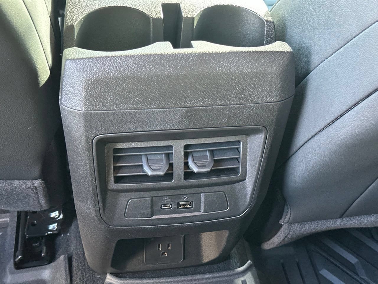 2026 Chevrolet Colorado LT - Photo 14