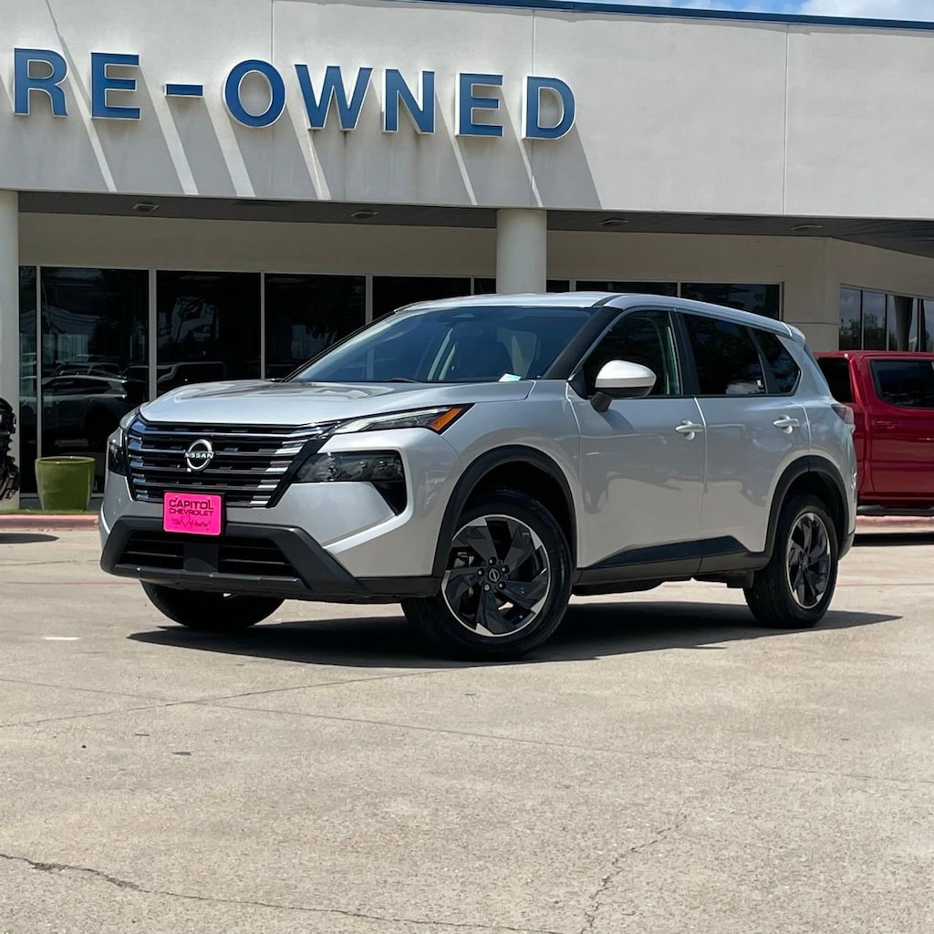 Used 2024 Nissan Rogue SV SUV