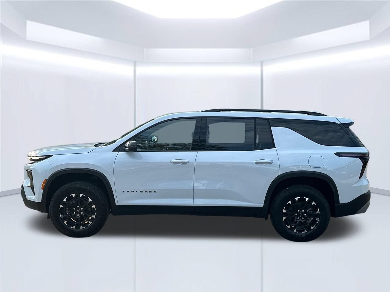 2027 Chevrolet Traverse Z71 SUV, photo 2