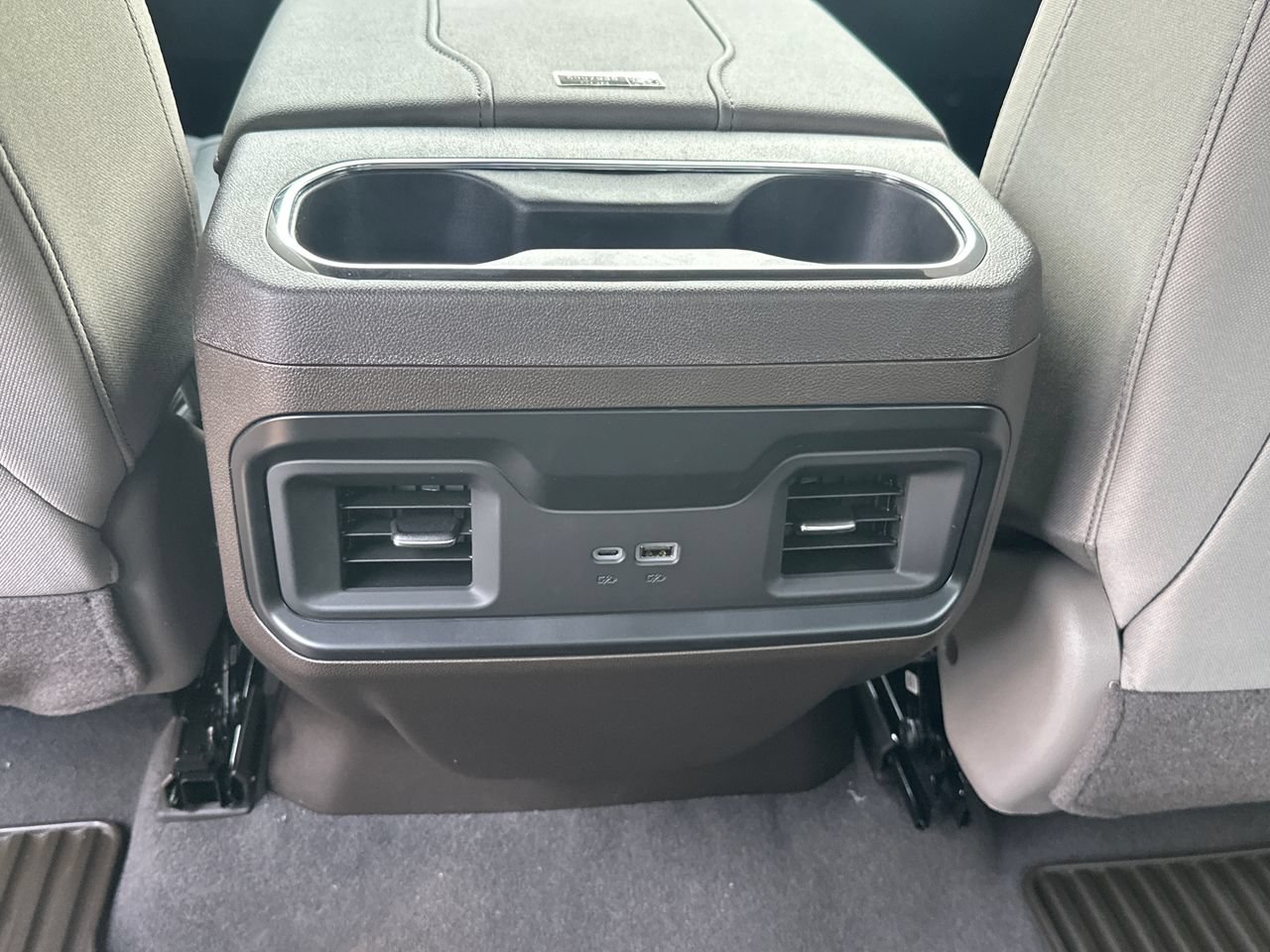 2026 Chevrolet Silverado 1500 LT Truck, photo 13