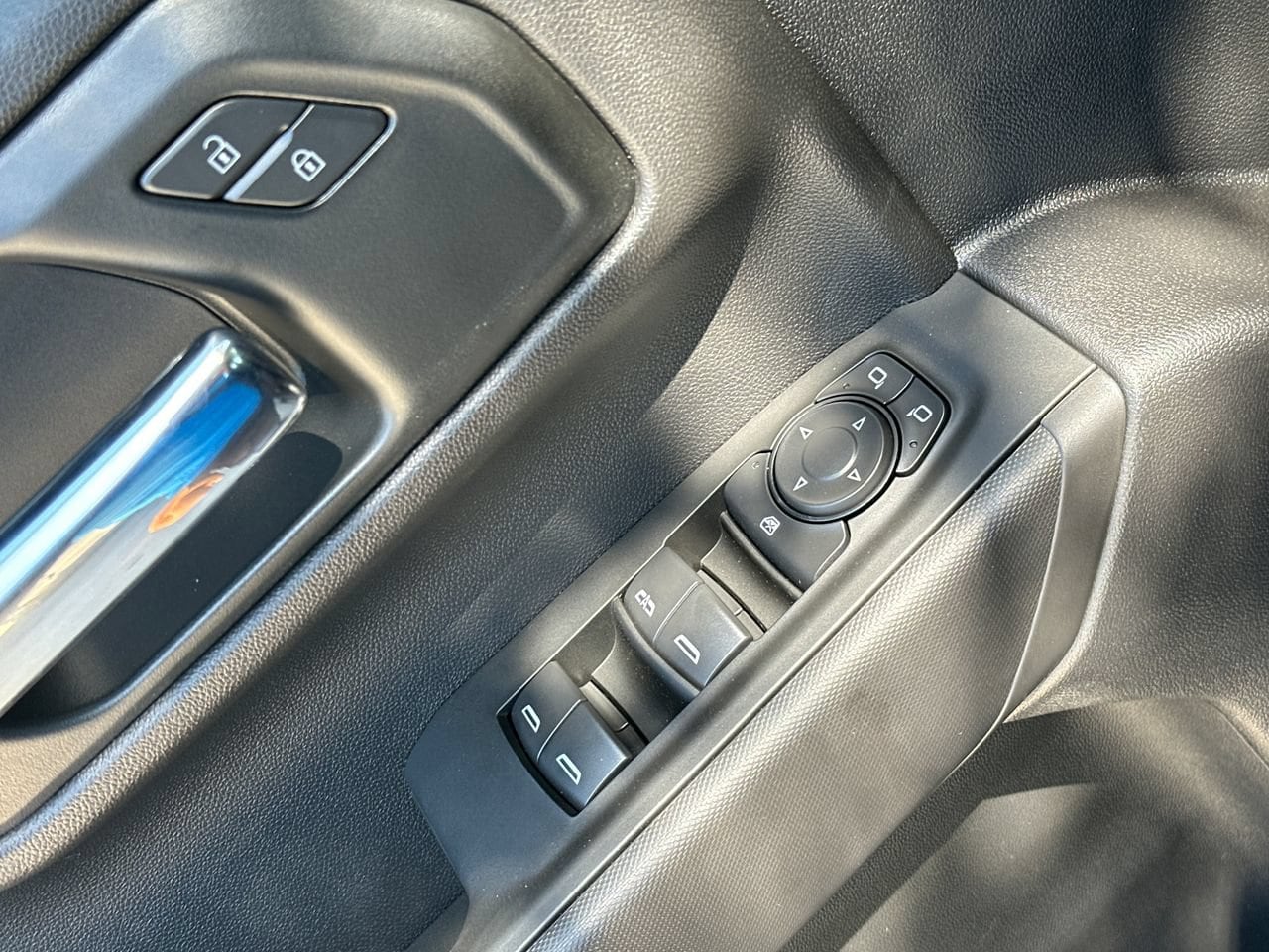 2026 Chevrolet Silverado 1500 Custom Trail Boss, photo 12