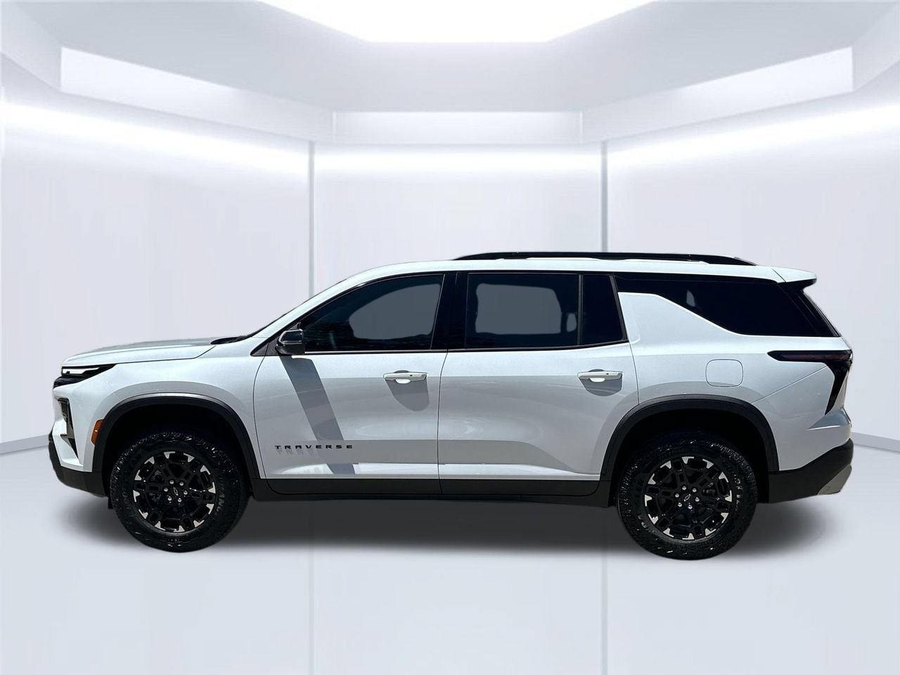 2027 Chevrolet Traverse Z71 SUV, photo 2