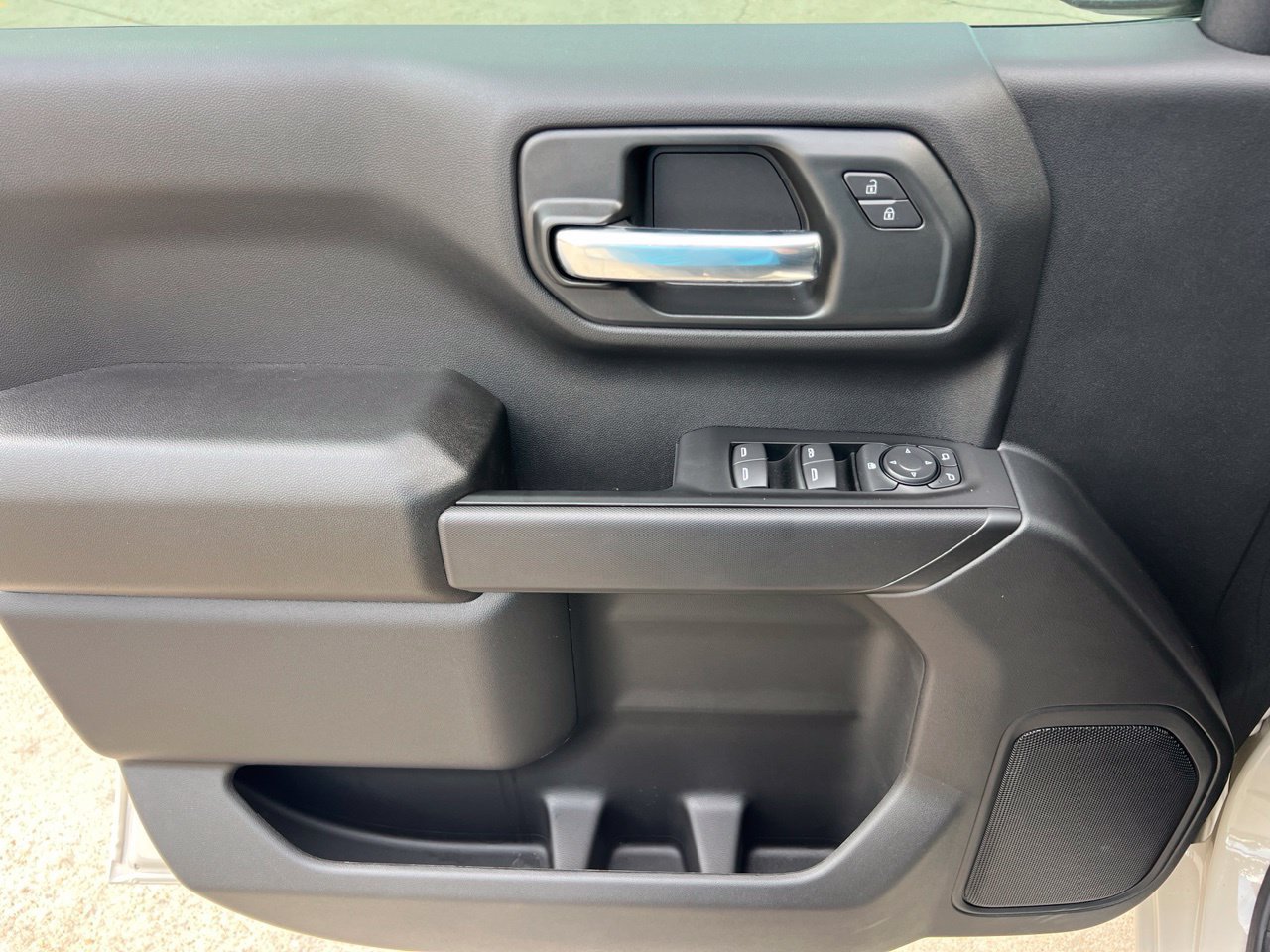 2026 Chevrolet Silverado 1500 Custom - Photo 12