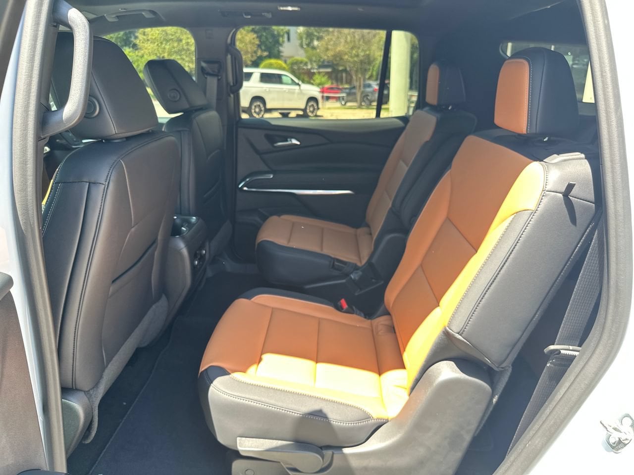 2027 Chevrolet Traverse Z71 SUV, photo 28