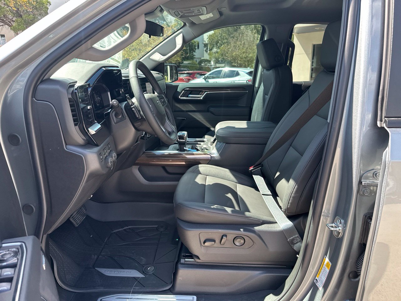 2026 Chevrolet Silverado 1500 RST, photo 10