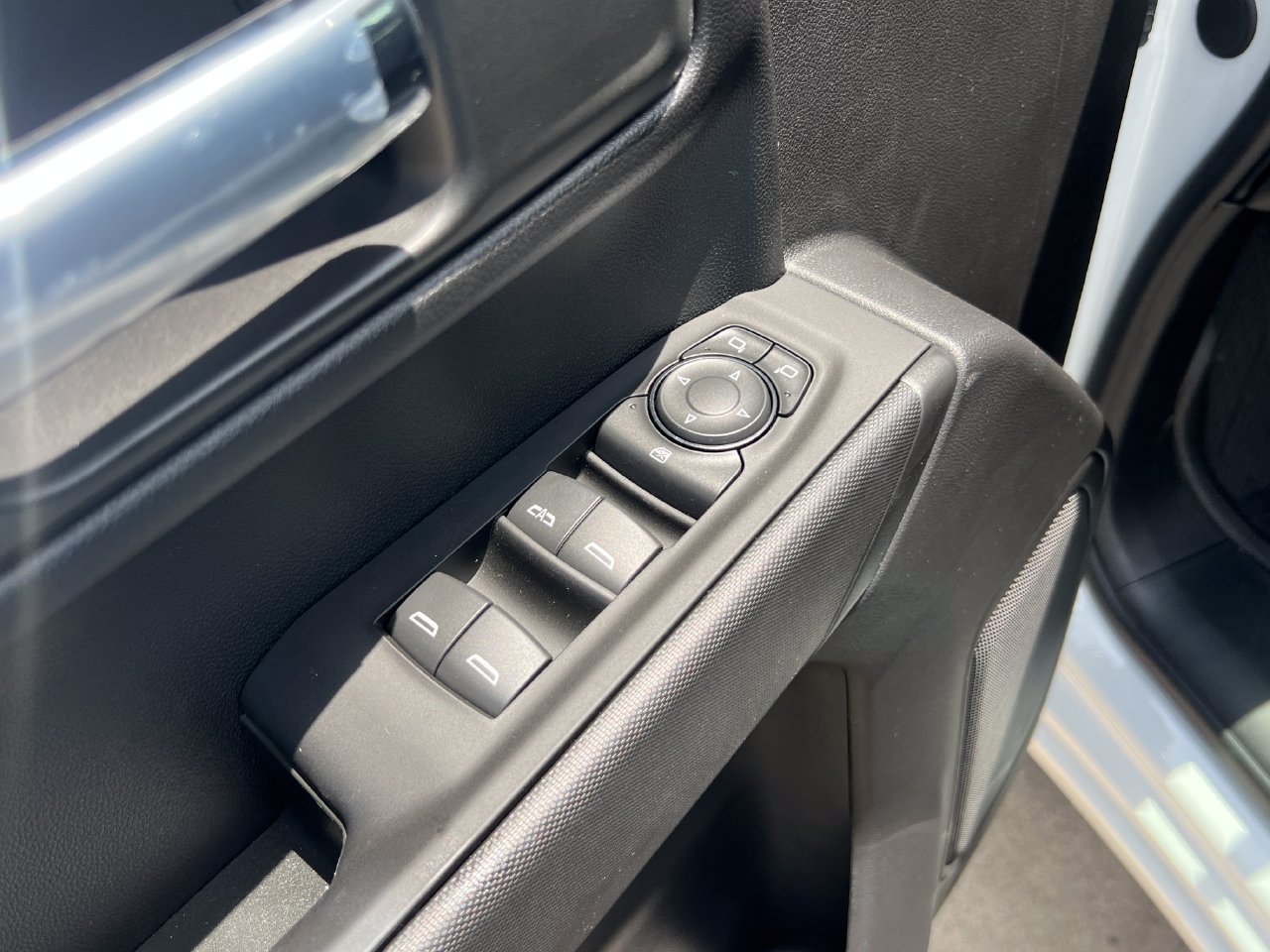 2026 Chevrolet Silverado 1500 Custom - Photo 12