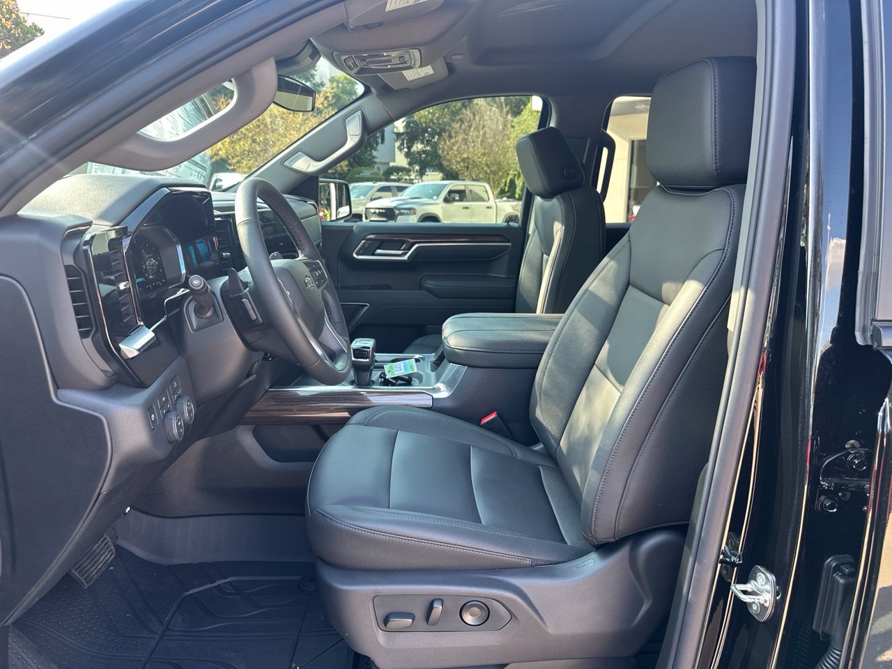 2026 Chevrolet Silverado 1500 RST, photo 10