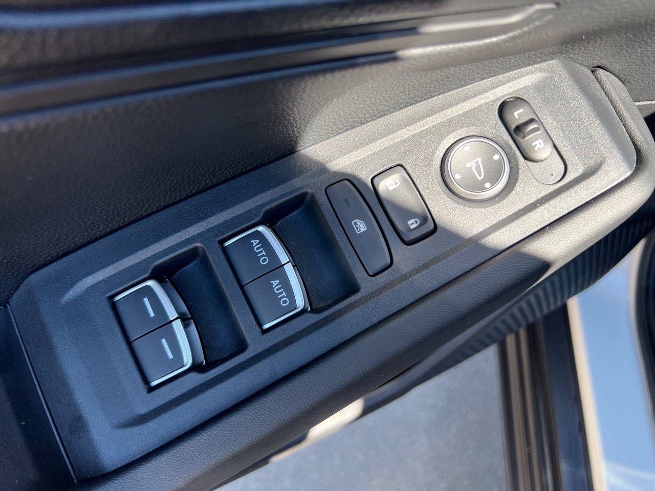 2025 Honda Accord Sedan LX - Photo 12
