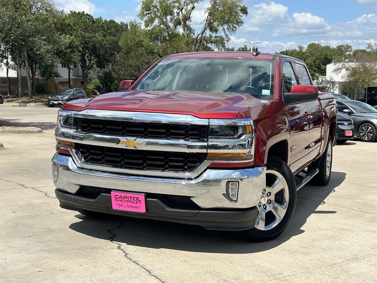 Used 2018 Chevrolet Silverado 1500 LT with VIN 3GCPCREC9JG508395 for sale in Austin, TX