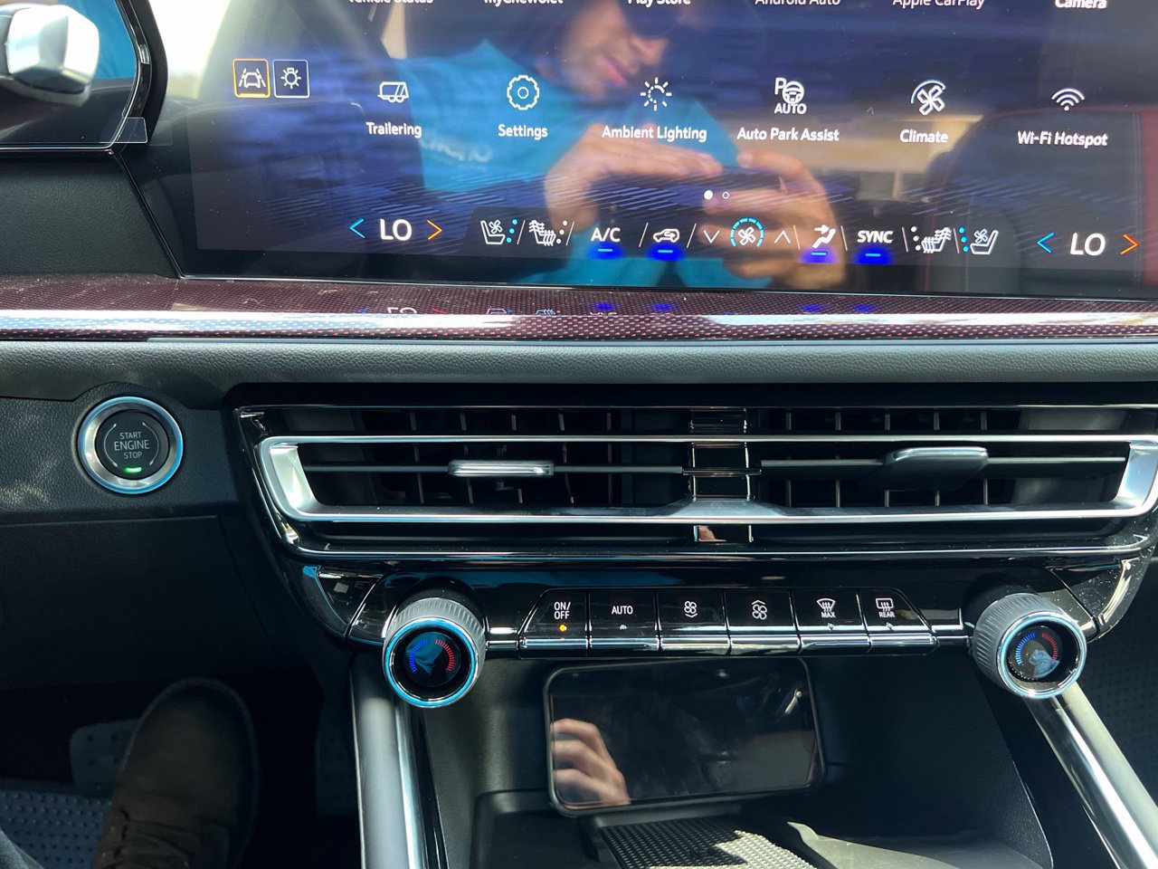 2027 Chevrolet Traverse RS SUV, photo 21