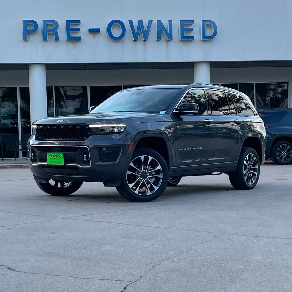 Used 2023 Jeep Grand Cherokee Overland 4x4 SUV