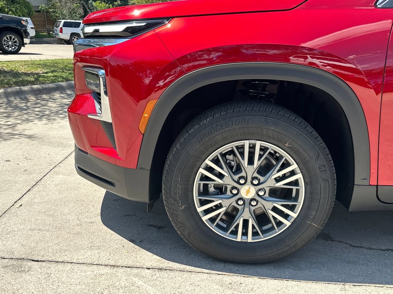 2027 Chevrolet Traverse LT - Photo 25