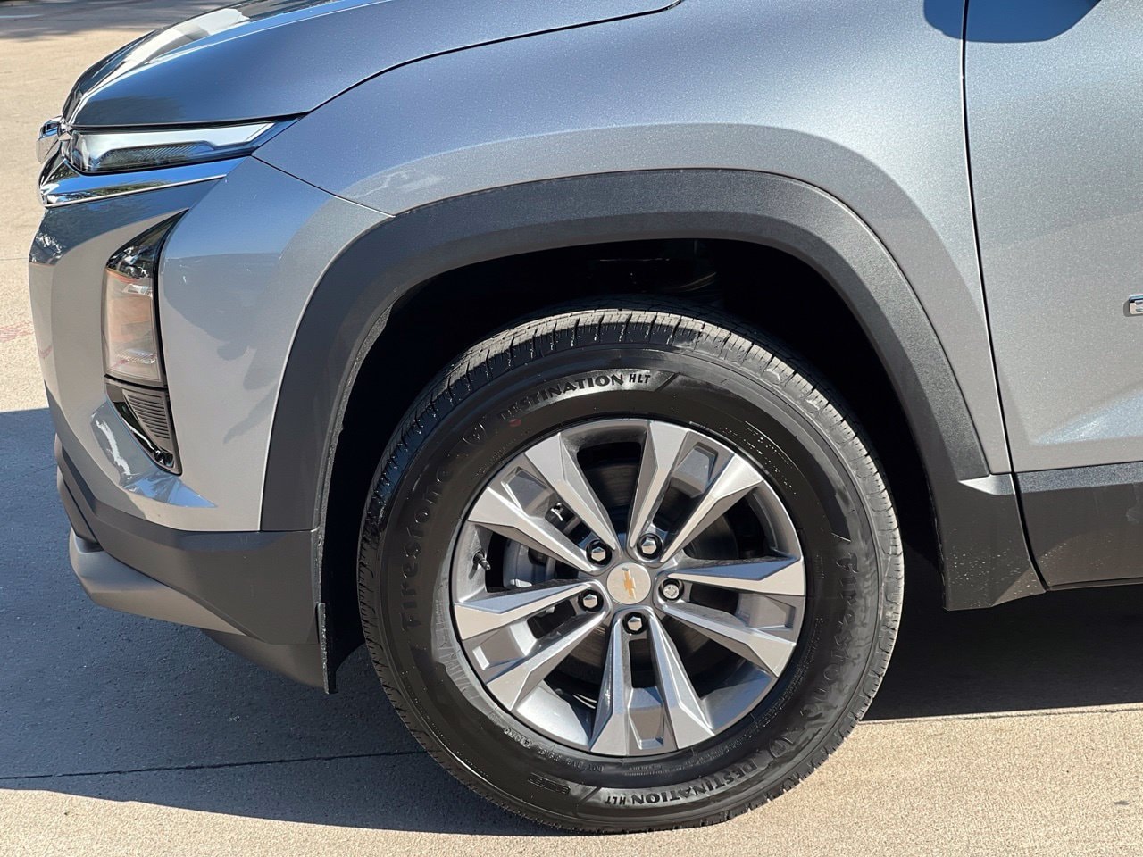 2027 Chevrolet Equinox LT, photo 27