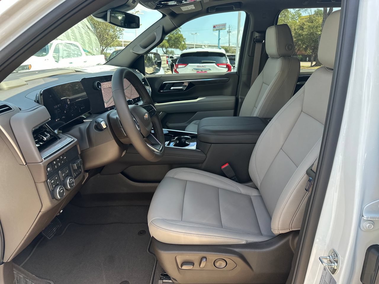 2026 Chevrolet Suburban LT SUV, photo 18