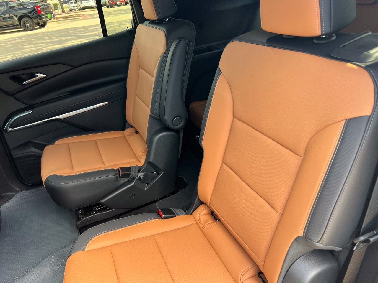 2027 Chevrolet Traverse Z71 SUV, photo 25